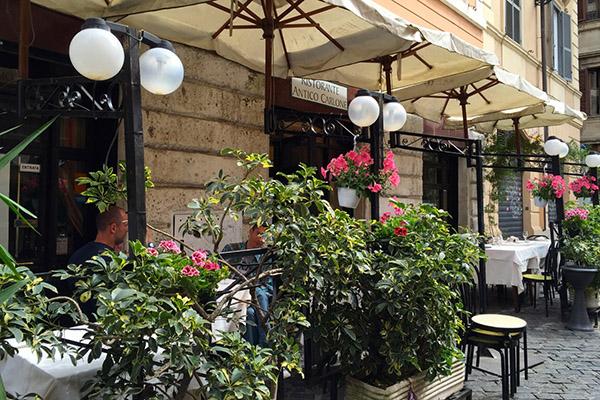 Le trattorie storiche della Capitale: guida utile per chi ama gustare la cucina tipica romana