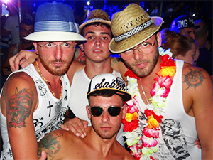 Carl Cox & Friends al Cave...